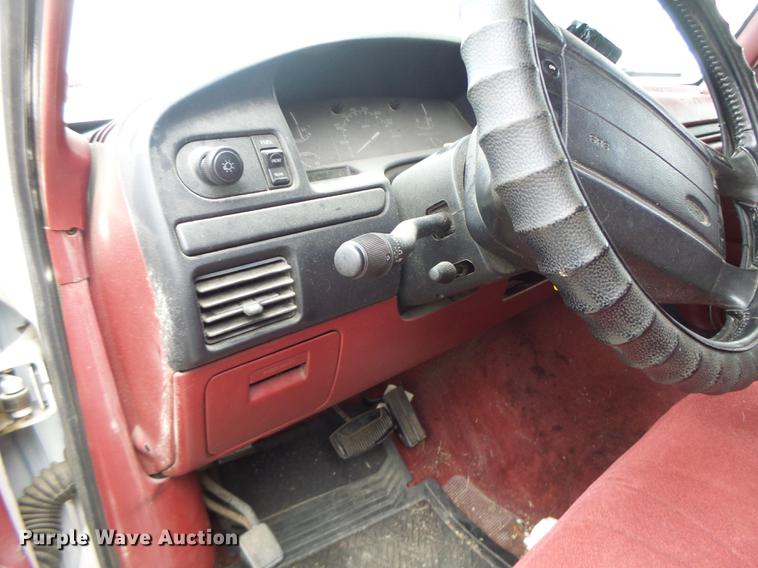 image for item DB1471 1996 Ford F150 SuperCab pickup truck