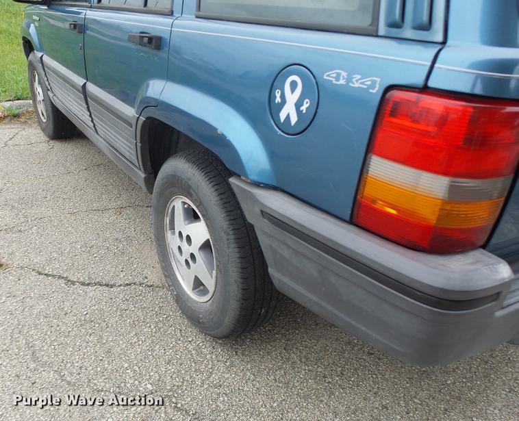 image for item DB1473 1994 Jeep Grand Cherokee SUV