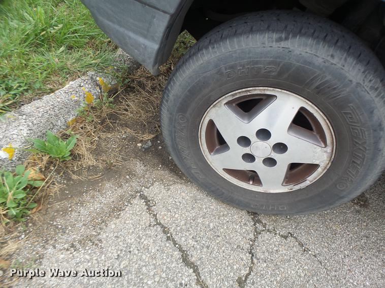 image for item DB1473 1994 Jeep Grand Cherokee SUV