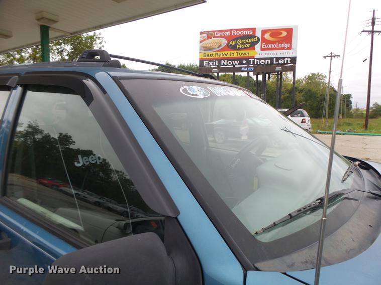 image for item DB1473 1994 Jeep Grand Cherokee SUV