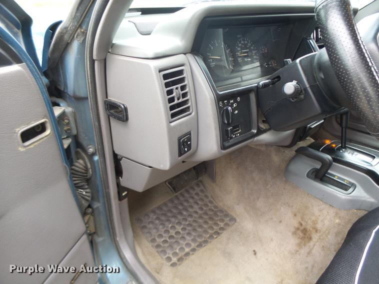 image for item DB1473 1994 Jeep Grand Cherokee SUV
