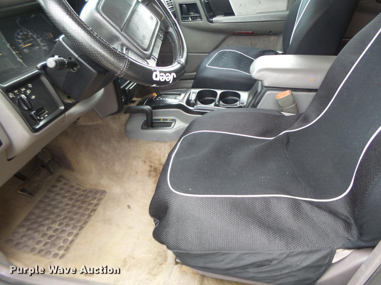 image for item DB1473 1994 Jeep Grand Cherokee SUV