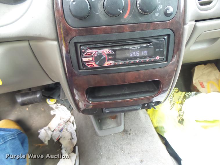 image for item DB1476 2004 Chrysler Concorde