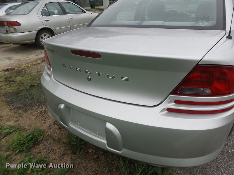 image for item DB1479 2004 Dodge Stratus