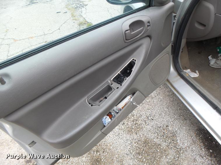 image for item DB1479 2004 Dodge Stratus