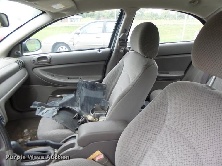 image for item DB1479 2004 Dodge Stratus