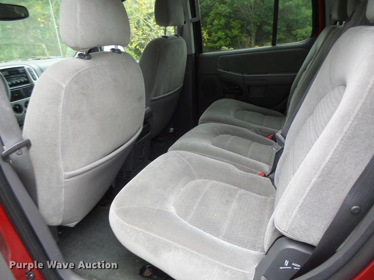 image for item DB1482 2005 Ford Explorer SUV