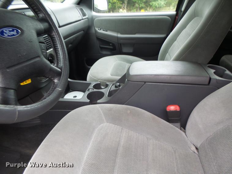 image for item DB1482 2005 Ford Explorer SUV