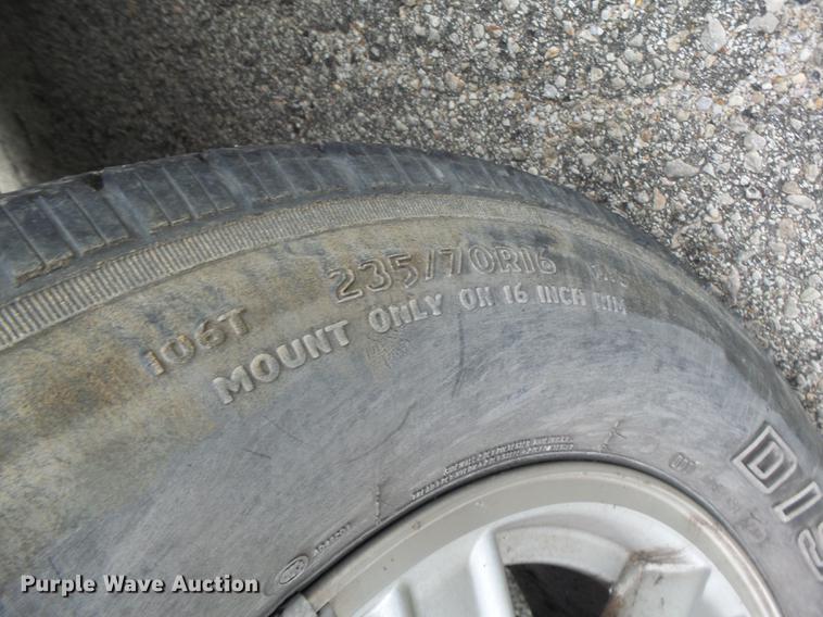 image for item DB1483 2002 Jeep Liberty SUV