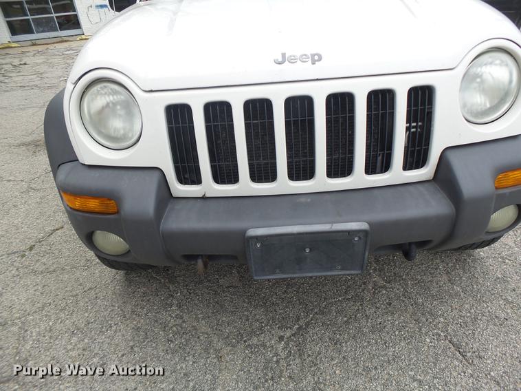 image for item DB1483 2002 Jeep Liberty SUV