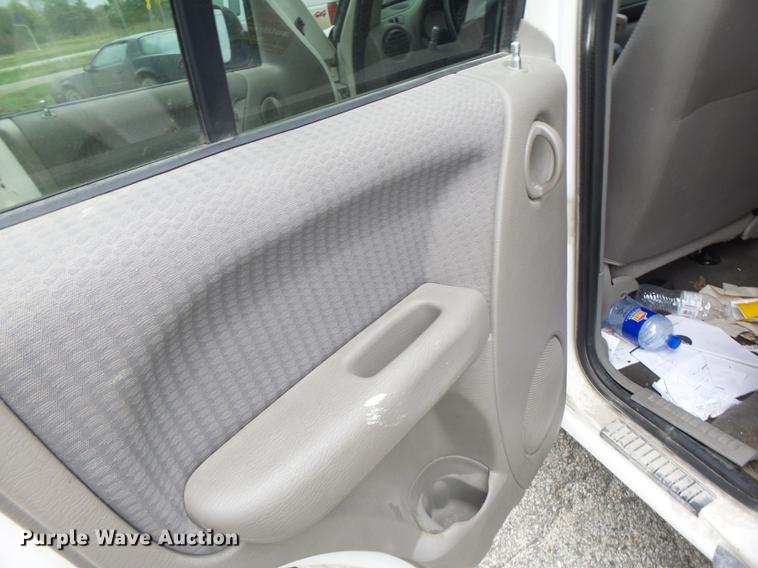 image for item DB1483 2002 Jeep Liberty SUV