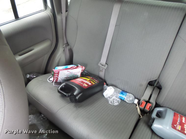 image for item DB1483 2002 Jeep Liberty SUV