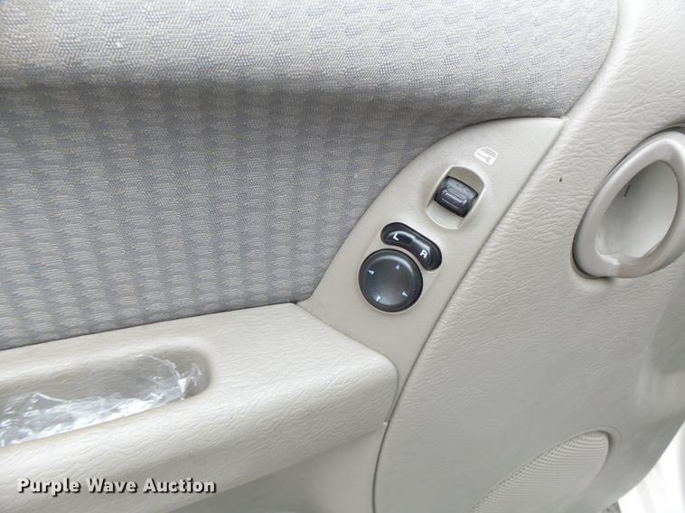 image for item DB1483 2002 Jeep Liberty SUV