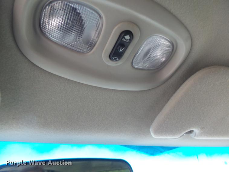 image for item DB1483 2002 Jeep Liberty SUV