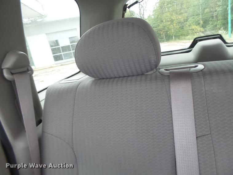 image for item DB1483 2002 Jeep Liberty SUV