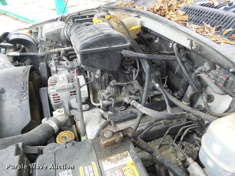 image for item DB1483 2002 Jeep Liberty SUV