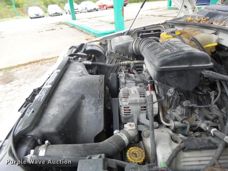 image for item DB1483 2002 Jeep Liberty SUV