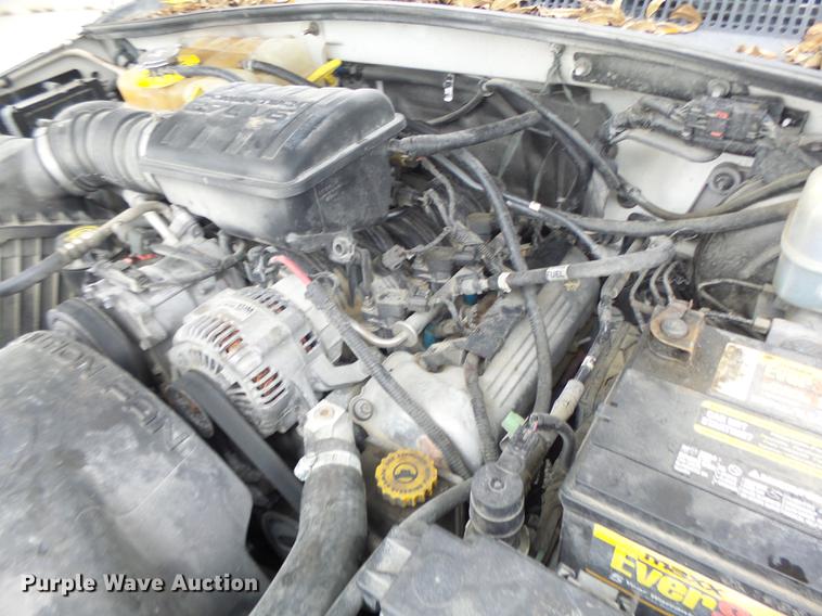 image for item DB1483 2002 Jeep Liberty SUV