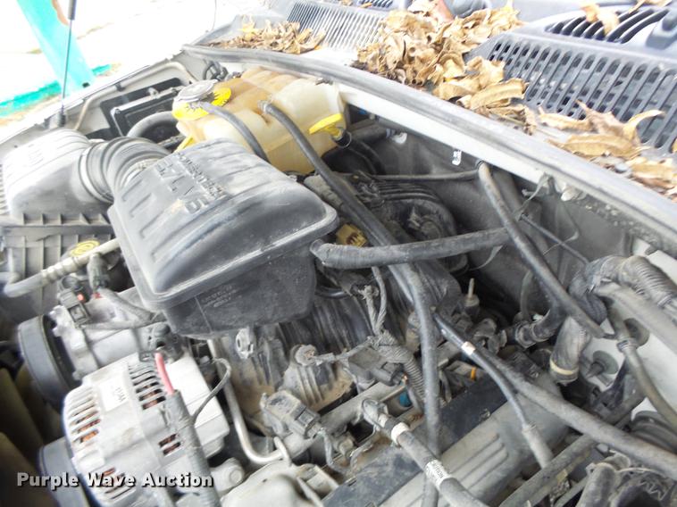 image for item DB1483 2002 Jeep Liberty SUV