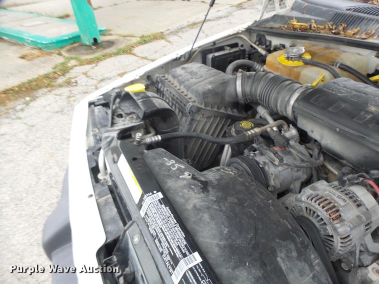 image for item DB1483 2002 Jeep Liberty SUV