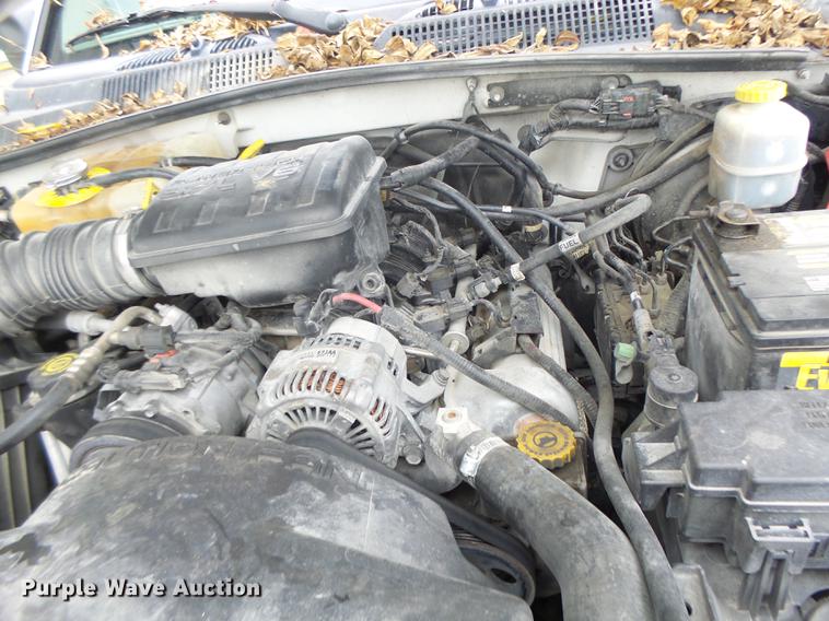 image for item DB1483 2002 Jeep Liberty SUV