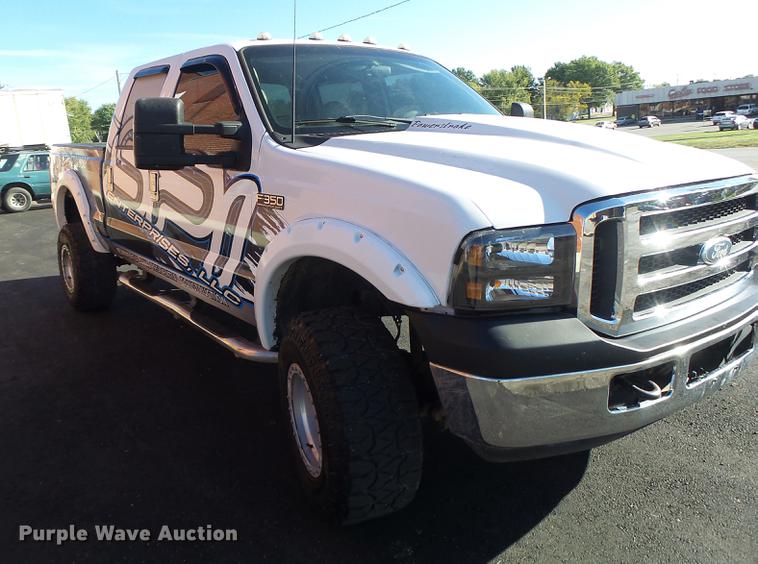 image for item DB1488 2001 Ford F350 Crew Cab pickup truck