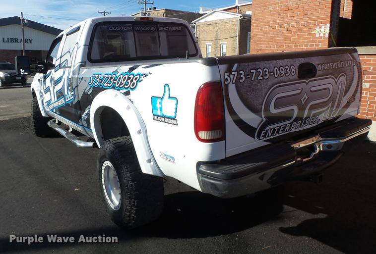 image for item DB1488 2001 Ford F350 Crew Cab pickup truck