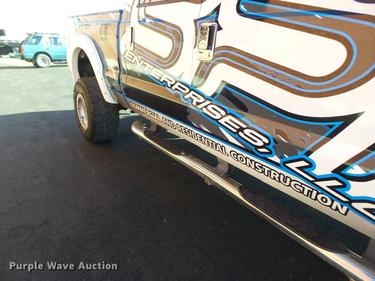 image for item DB1488 2001 Ford F350 Crew Cab pickup truck