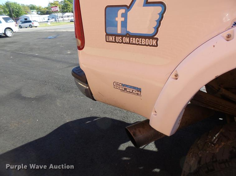 image for item DB1488 2001 Ford F350 Crew Cab pickup truck