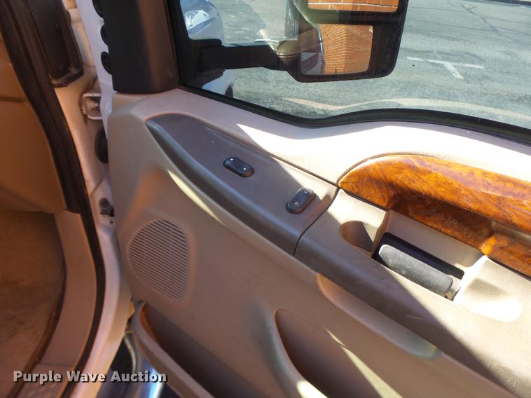 image for item DB1488 2001 Ford F350 Crew Cab pickup truck