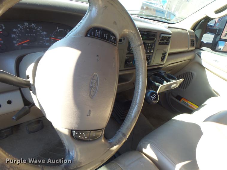 image for item DB1488 2001 Ford F350 Crew Cab pickup truck