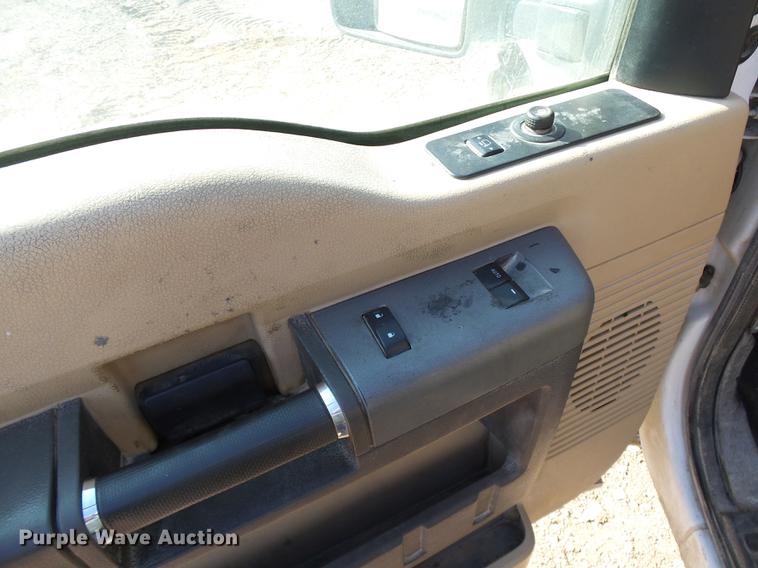 image for item DB4169 2011 Ford F250 Super Duty XLT SuperCab pickup truck