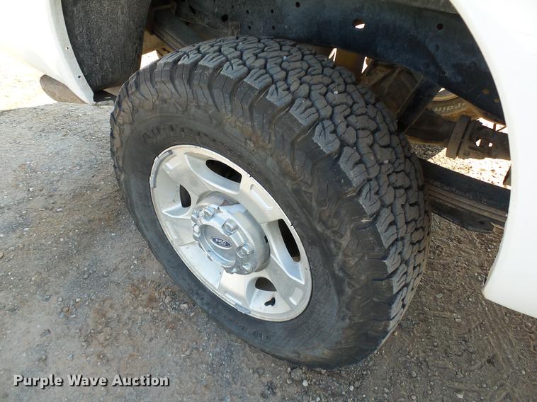 image for item DB4169 2011 Ford F250 Super Duty XLT SuperCab pickup truck