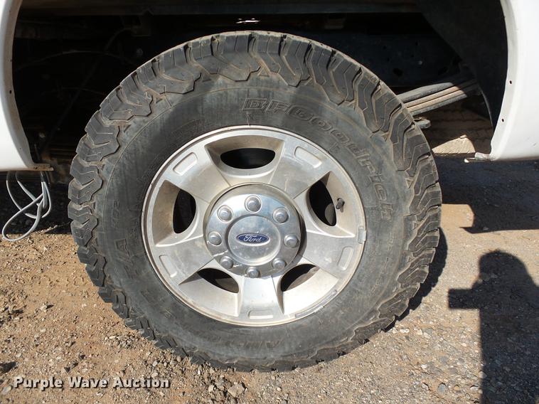 image for item DB4169 2011 Ford F250 Super Duty XLT SuperCab pickup truck