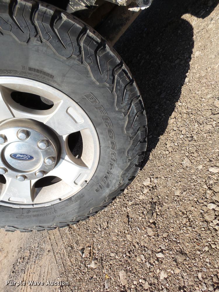 image for item DB4169 2011 Ford F250 Super Duty XLT SuperCab pickup truck