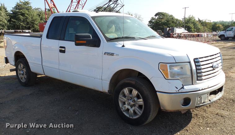 image for item DB4170 2010 Ford F150 XLT SuperCab pickup truck