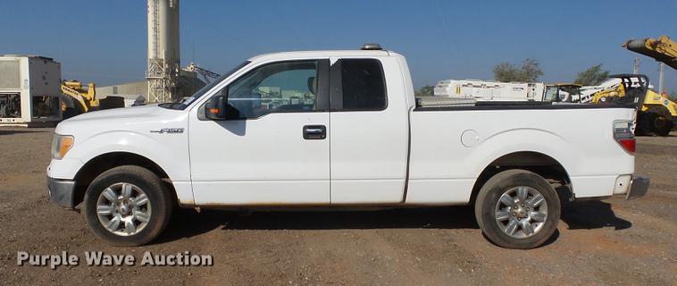 image for item DB4170 2010 Ford F150 XLT SuperCab pickup truck