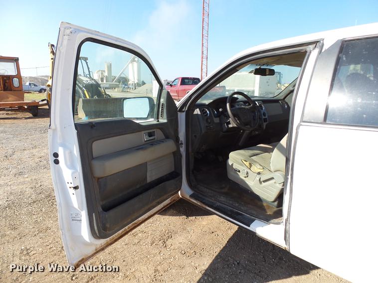 image for item DB4170 2010 Ford F150 XLT SuperCab pickup truck