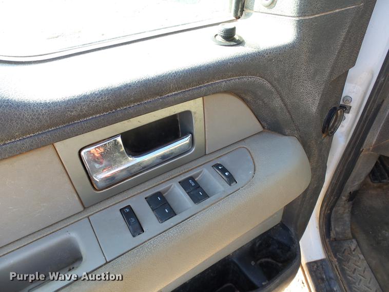 image for item DB4170 2010 Ford F150 XLT SuperCab pickup truck