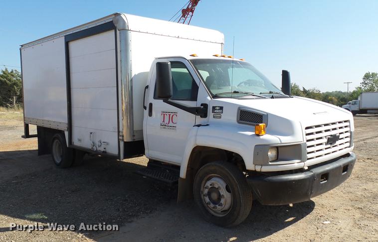 image for item DB4183 2004 Chevrolet C4500 box truck