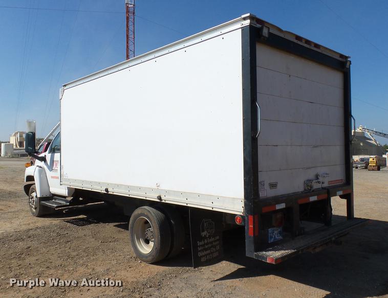 image for item DB4183 2004 Chevrolet C4500 box truck