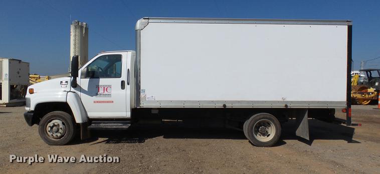 image for item DB4183 2004 Chevrolet C4500 box truck