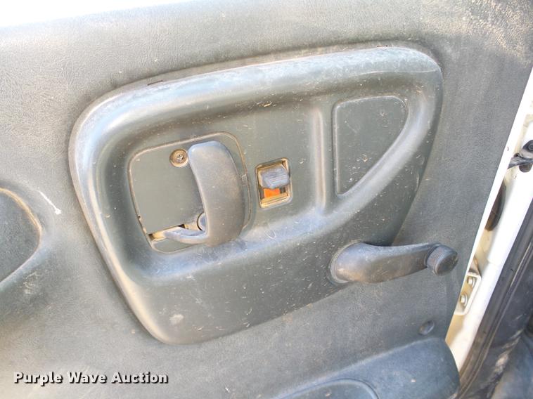 image for item DB4183 2004 Chevrolet C4500 box truck