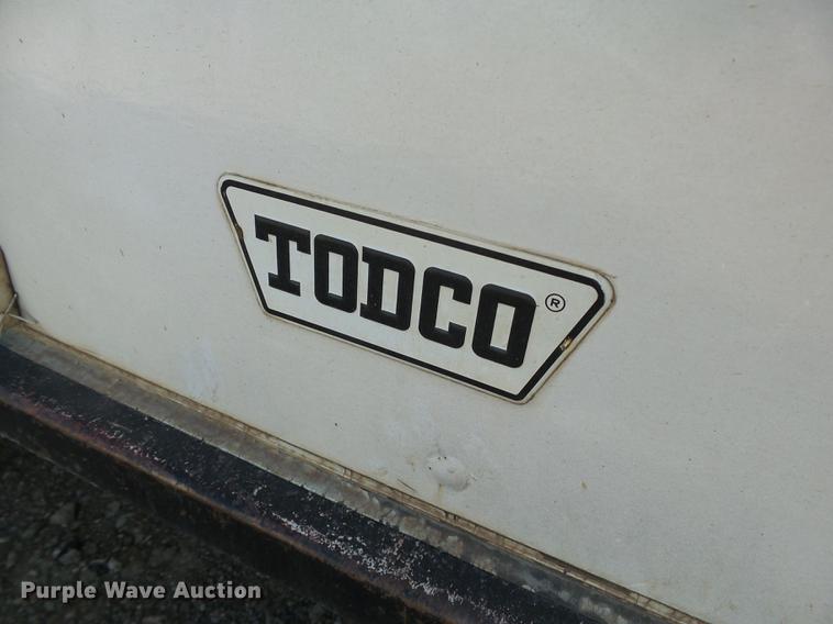 image for item DB4183 2004 Chevrolet C4500 box truck