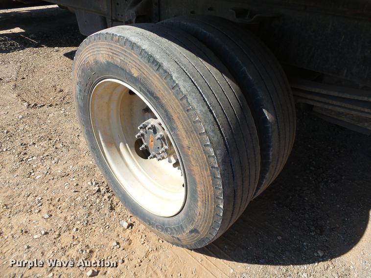 image for item DB4183 2004 Chevrolet C4500 box truck