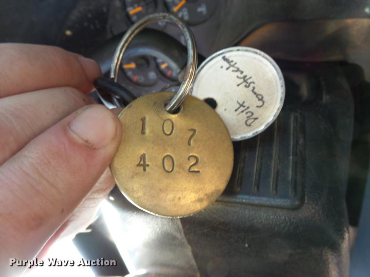 image for item DB4183 2004 Chevrolet C4500 box truck