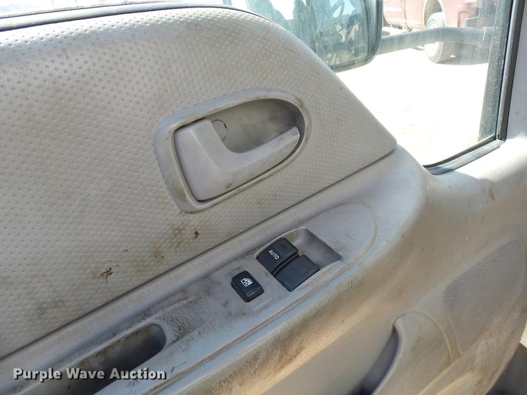 image for item DB4185 2008 Ford LCF box truck