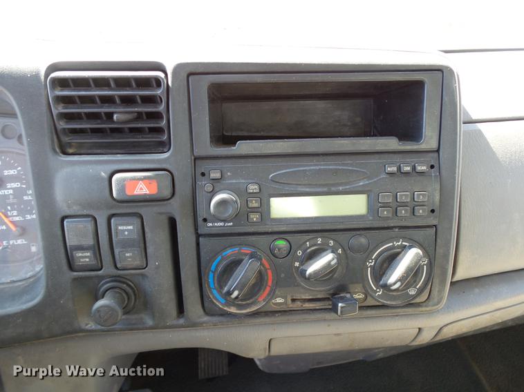 image for item DB4185 2008 Ford LCF box truck