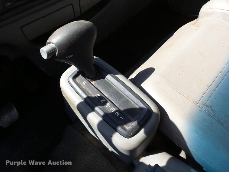 image for item DB4185 2008 Ford LCF box truck