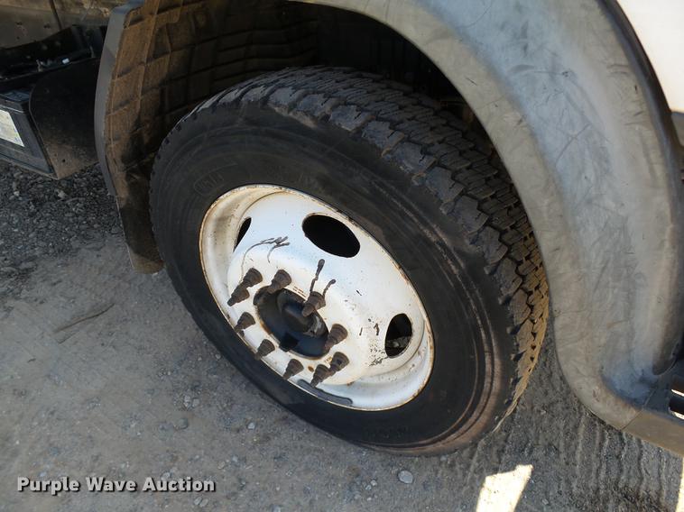 image for item DB4185 2008 Ford LCF box truck